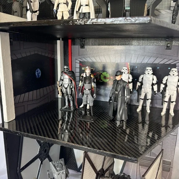 Star Wars Themed Action Figure Display Shelf - Picture 15 of 16